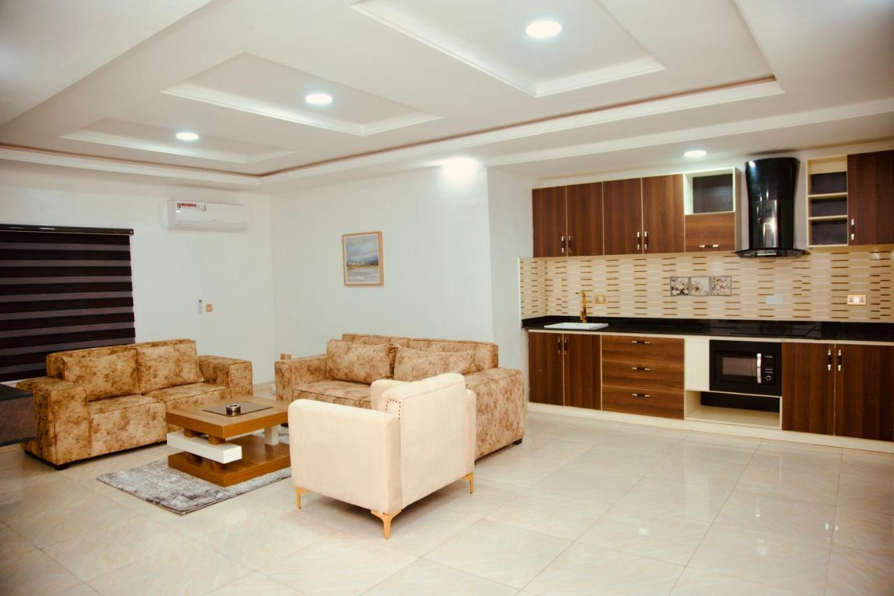 247 Luxury Hotel & Apartment Ajah 莱基 外观 照片
