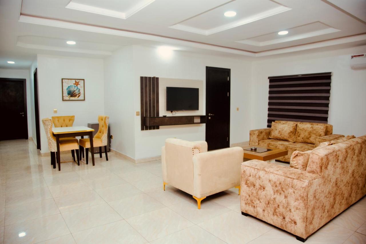 247 Luxury Hotel & Apartment Ajah 莱基 外观 照片