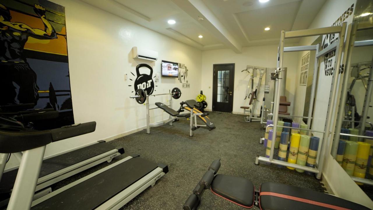 247 Luxury Hotel & Apartment Ajah 莱基 外观 照片