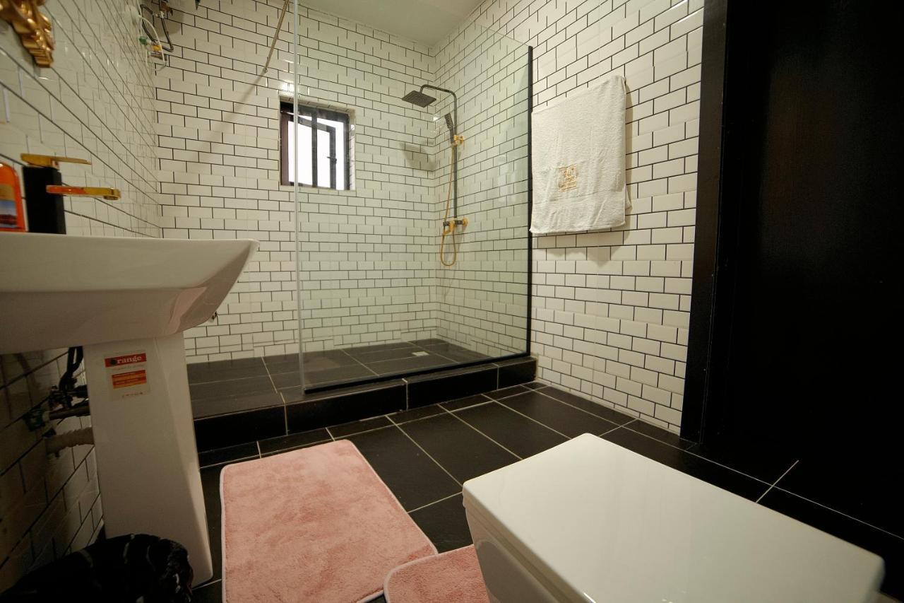 247 Luxury Hotel & Apartment Ajah 莱基 外观 照片